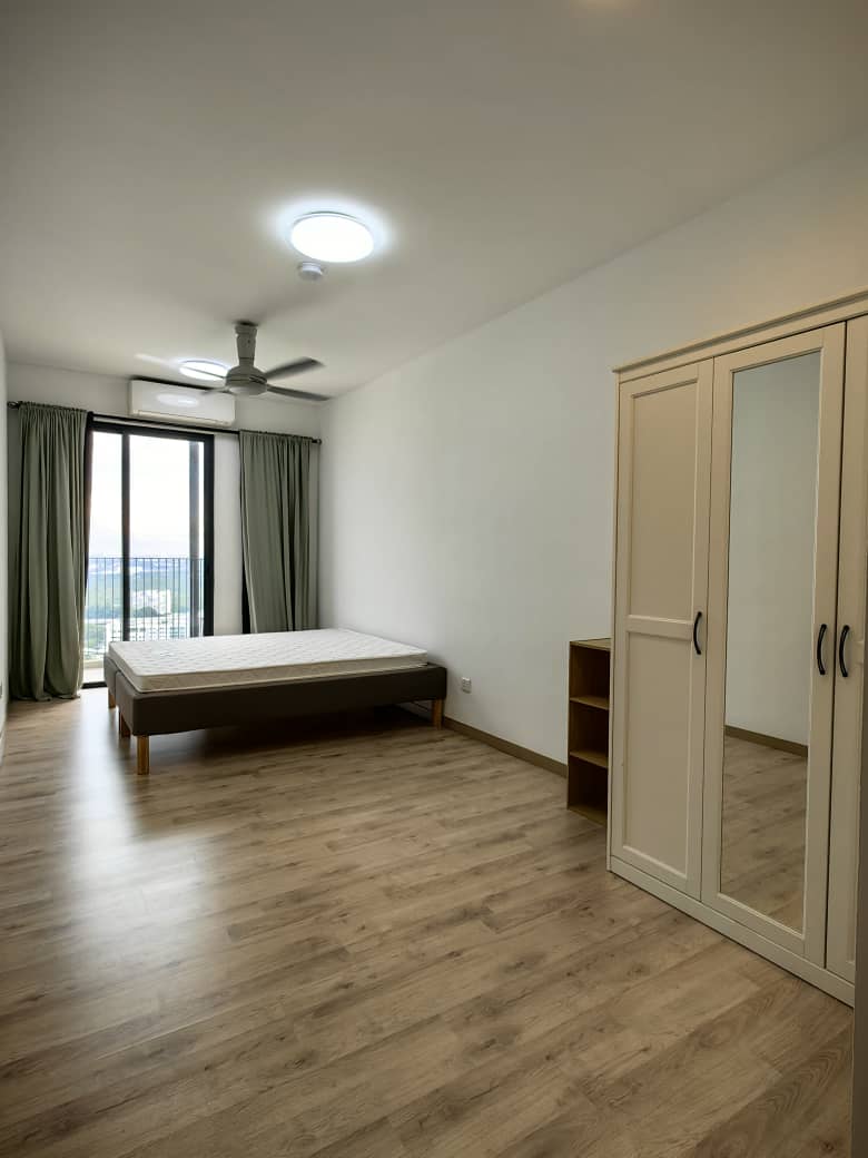 Emporis Fully Furnished By Jay Ng - photo 3