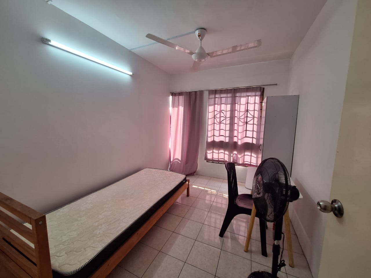 Palm Spring Blok C 3rd floor Small Room - photo 2