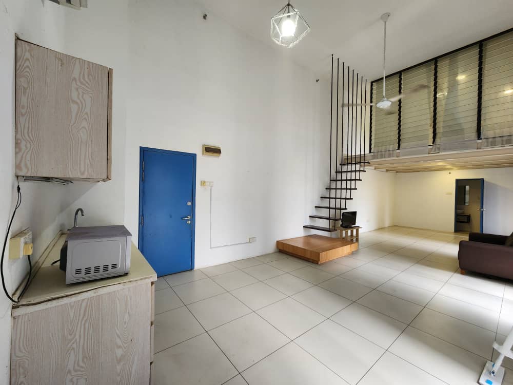 Empire City Colonial Loft By Jay Ng - photo 2