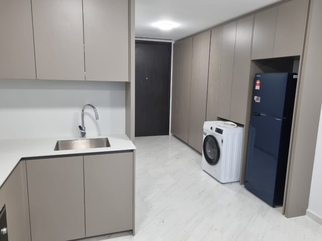 EATON RESIDENCES 2B - photo 4