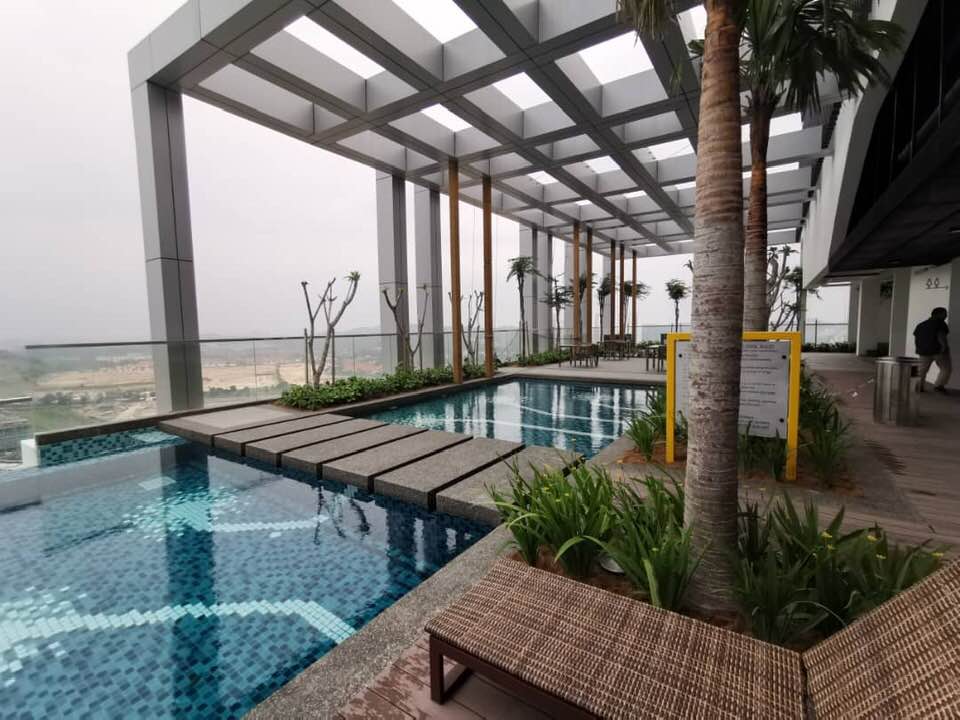 Aurora Suites Bukit Jalil 406sf 1R1B FF  - ZOEY