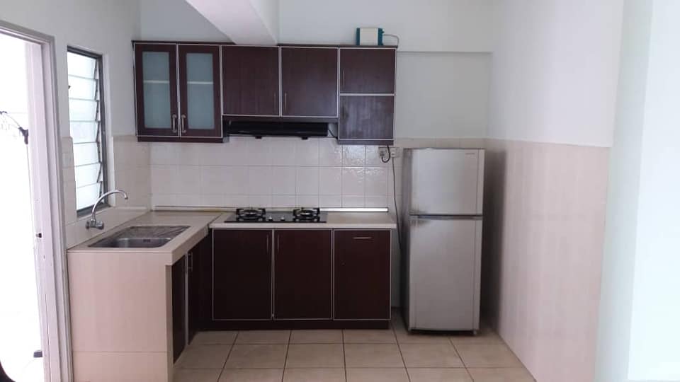 Green Residence Cheras 1127sf 3R2B FF - Nicholas