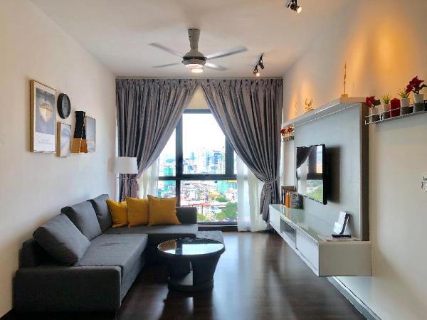 Berjaya Times Square 915sf FF - LC