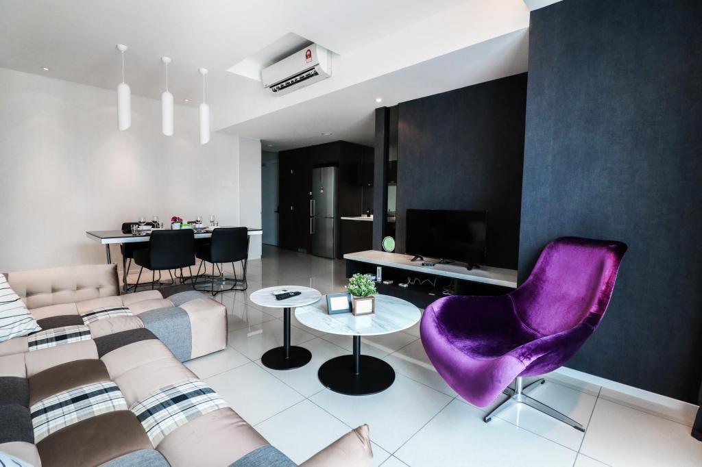 G RESIDENCE 1076sf 2R2B2CP FF - JESSLYN