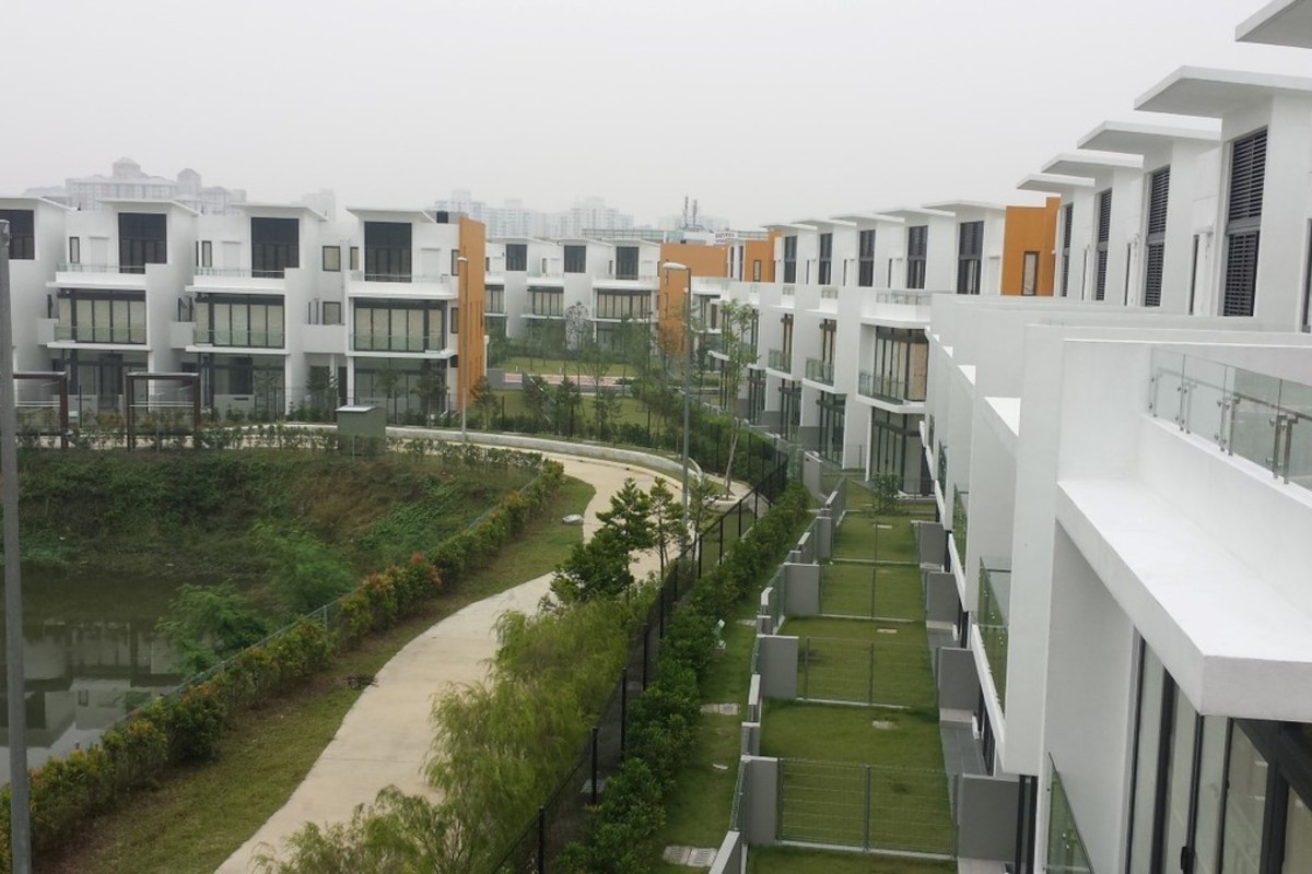 REED Lake fields Corner Unit