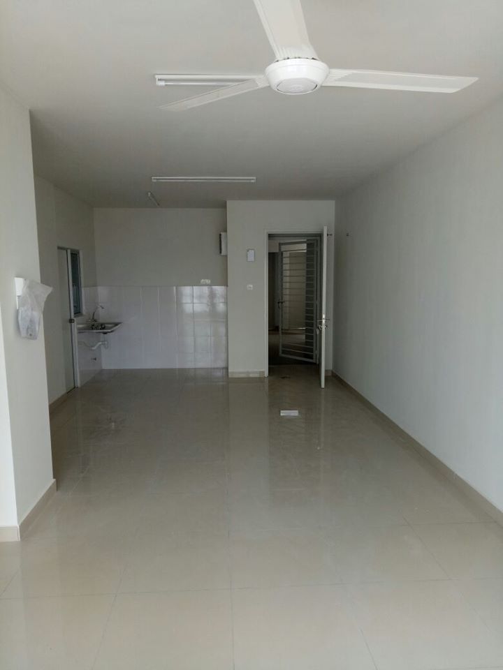 Maxim Residence 650sf 1R1B PF - Grace - photo 1