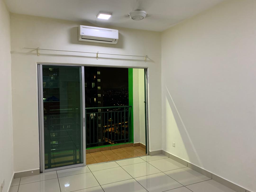 OUG PARKLANE 950sf 3R2B2CP PF - ABBY