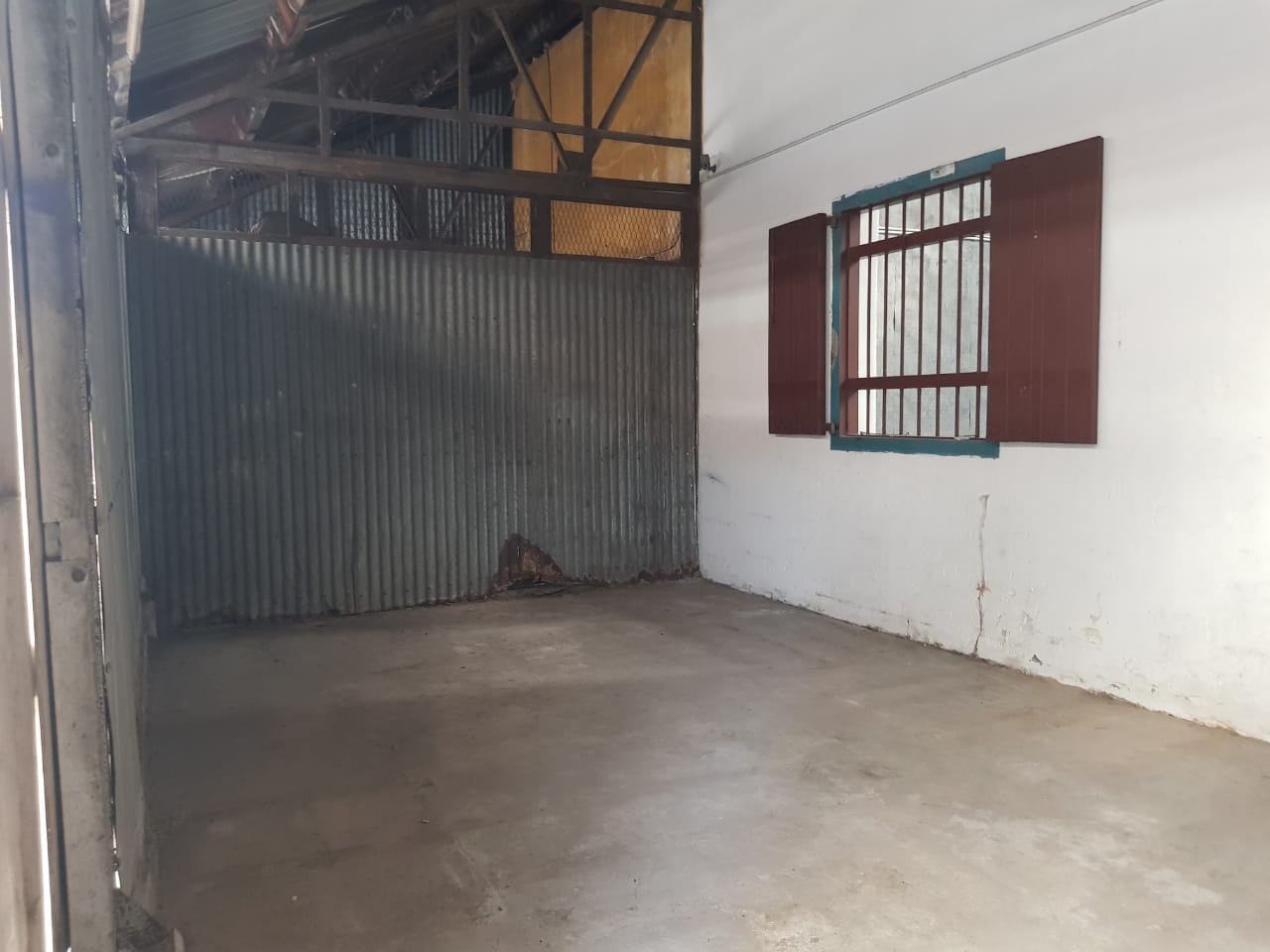 WELD QUAY COMMERCIAL UNIT FOR RENT - photo 5