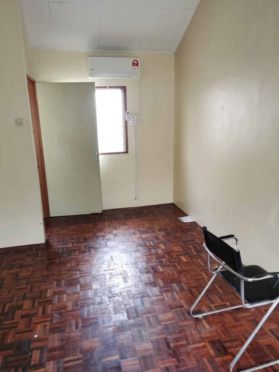 For Rent Taman Desa Setapak 2 n half Storey House - photo 4
