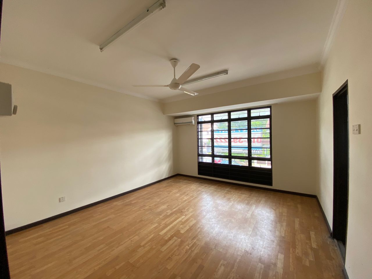 BK5E, Hening 2 and half sty for sale - photo 6