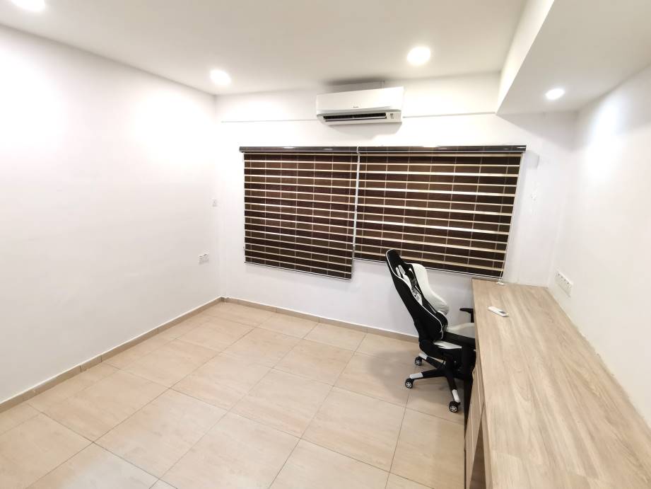 Mike Mahkota Corner Unit - photo 7