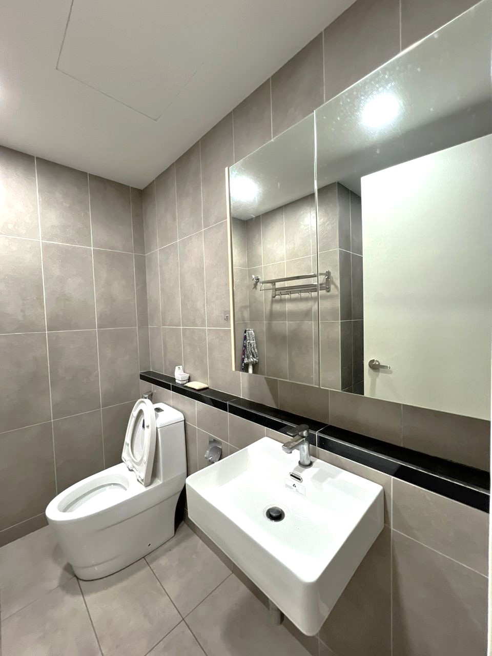 Emerald Hills Condo RENTED - photo 12