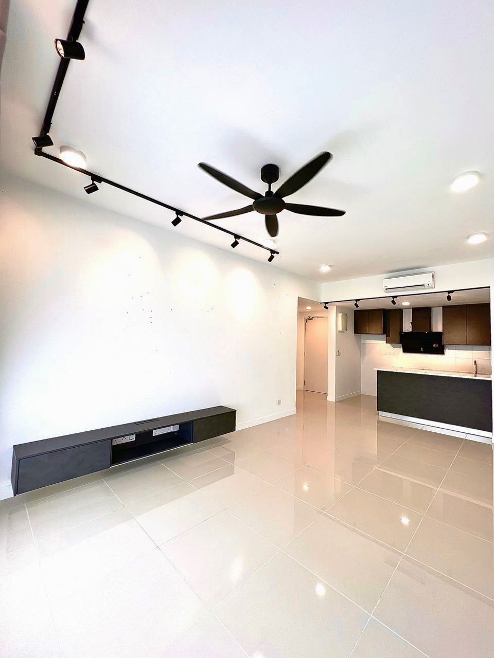 Emerald Hills Condo RENTED - photo 3