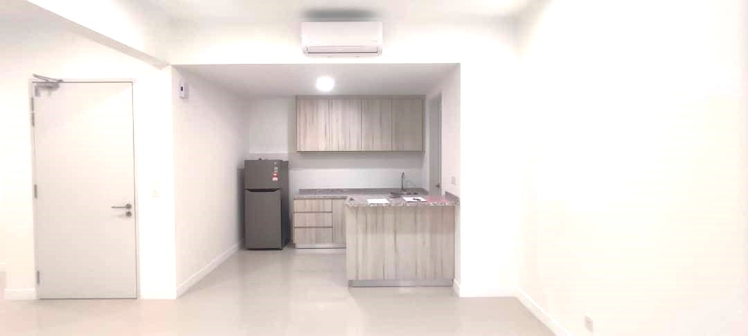 Emerald Hills Condo - photo 2