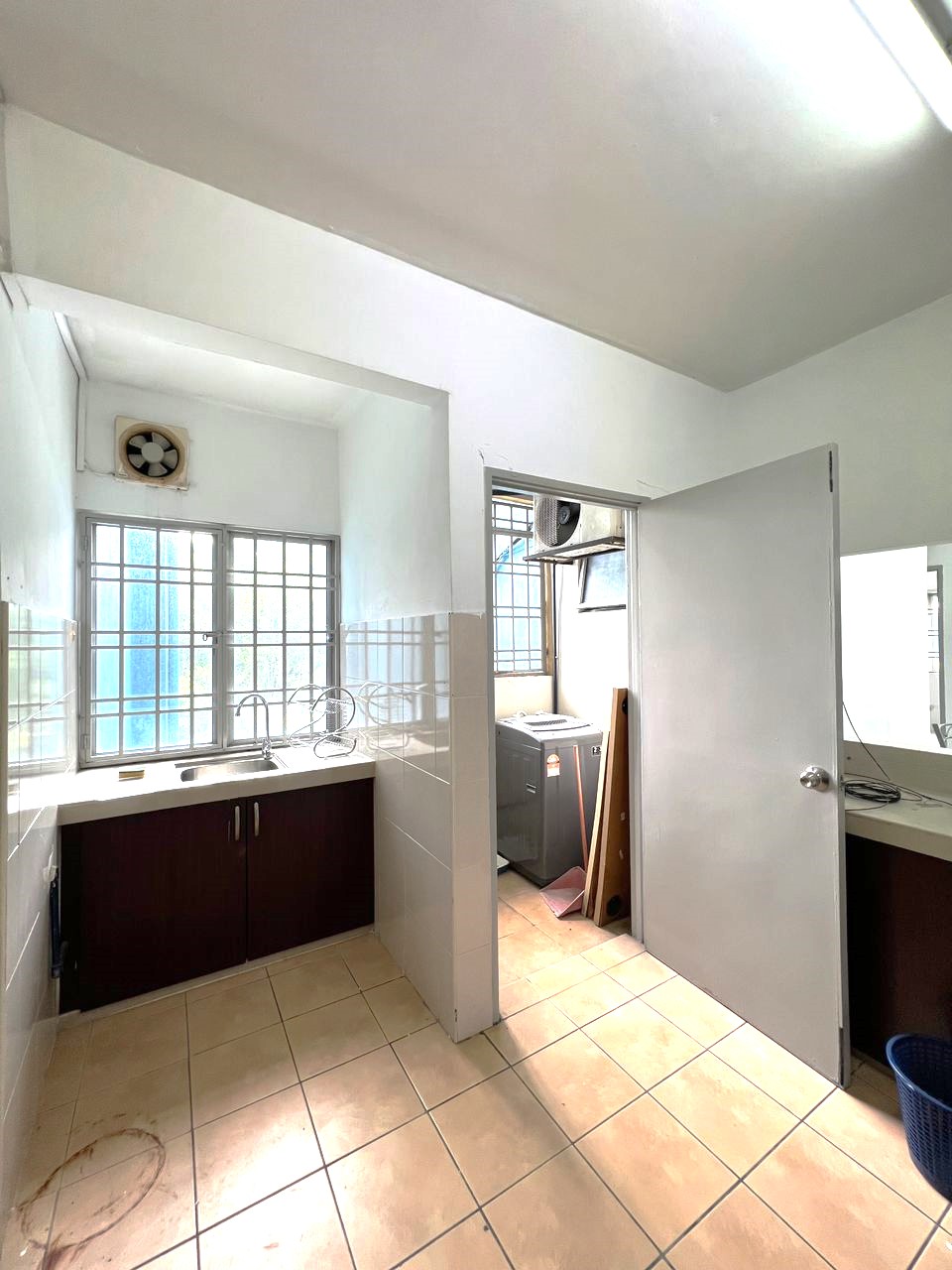 Angkasa Condominiums NEED COBROKE - photo 4