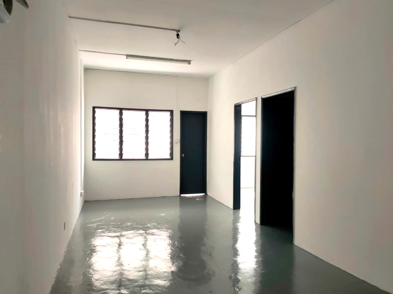 Lembah Maju Flat - photo 3