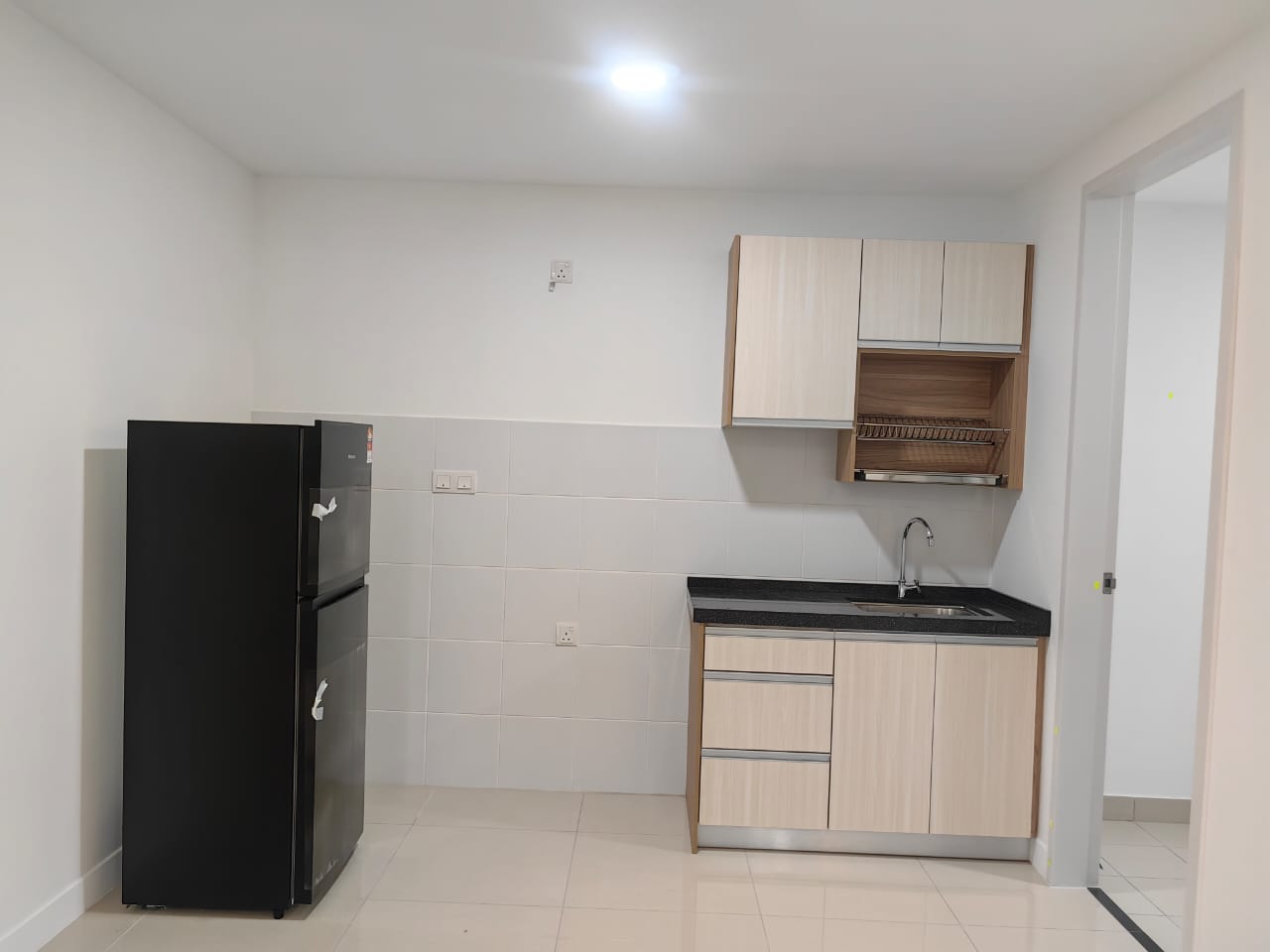 Emerald Hills Condo ...