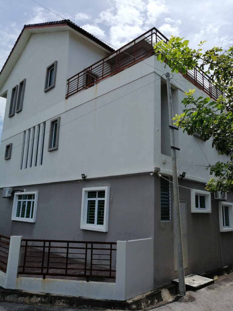 3 Storey Terrace Corner, Taman Bayan Tiara - photo 2