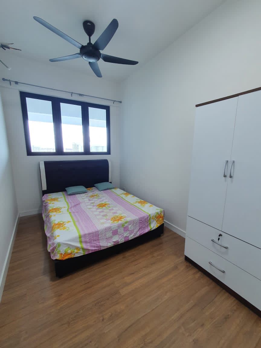 3 Residence, Elvis - photo 6