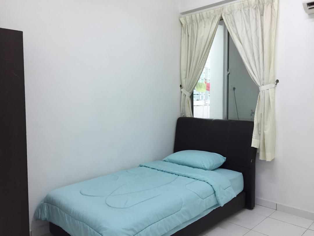 Golden Triangle, RM 2000 - photo 2