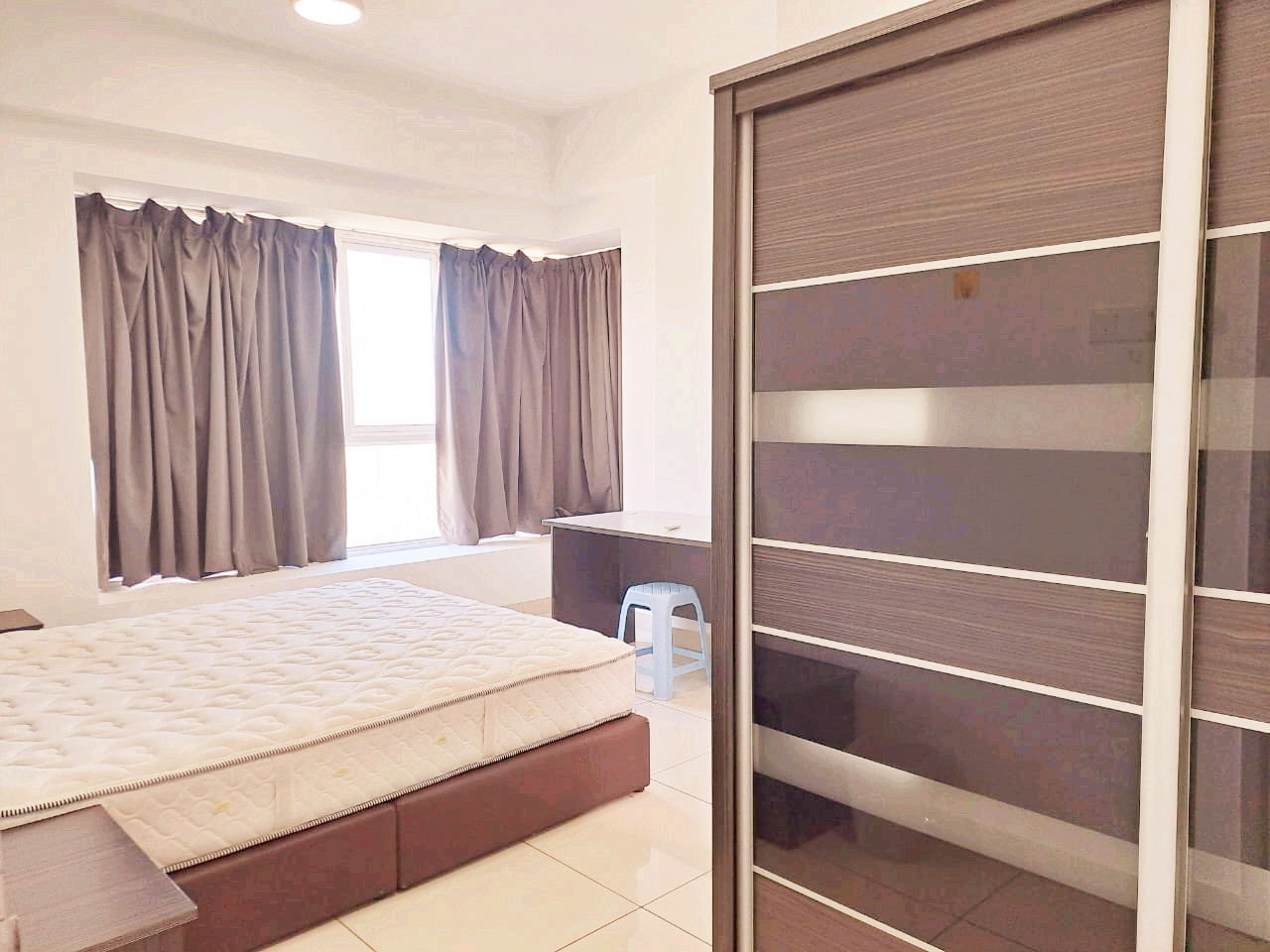 Tropicana Bay, 1020sf - photo 3