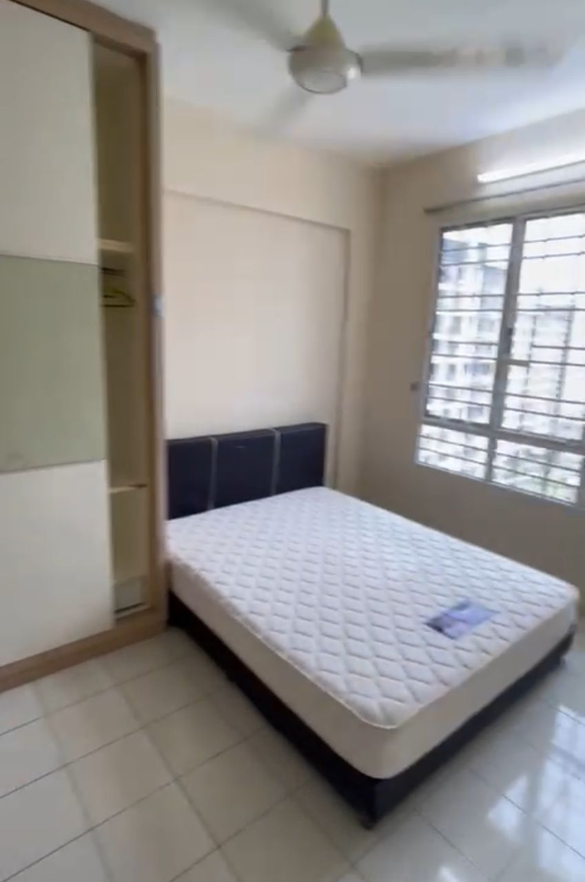 Putra Place, RM 1800 - photo 3