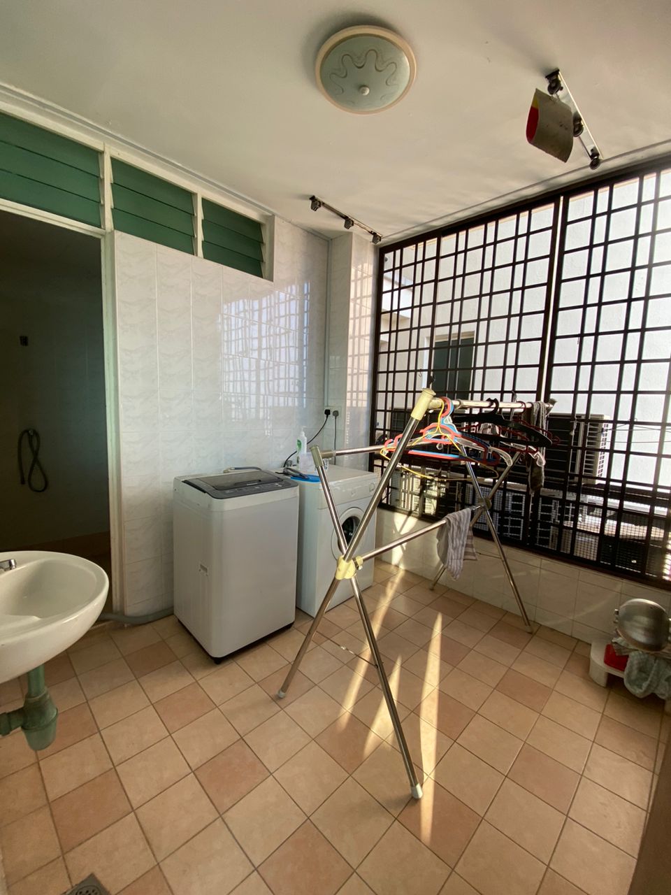 Gurney Beach, RM 4000 - photo 10