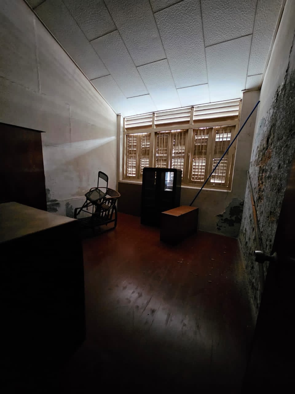 Gat Jalan Prangin, RM 1500 - photo 6