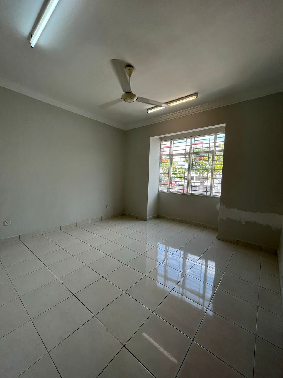 Palm Garden, RM2500 - photo 4