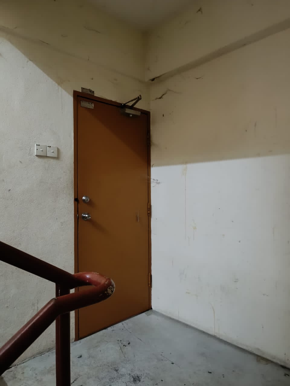 Shop office, Batu Maung, RM 1800 - photo 2