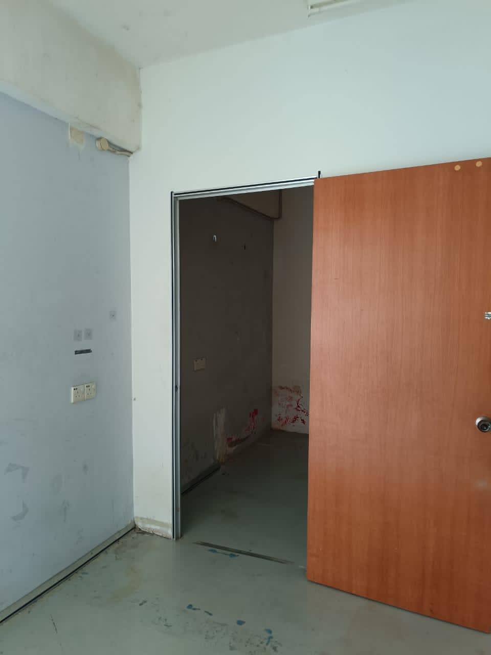 Shop office, Batu Maung, RM 1800 - photo 3