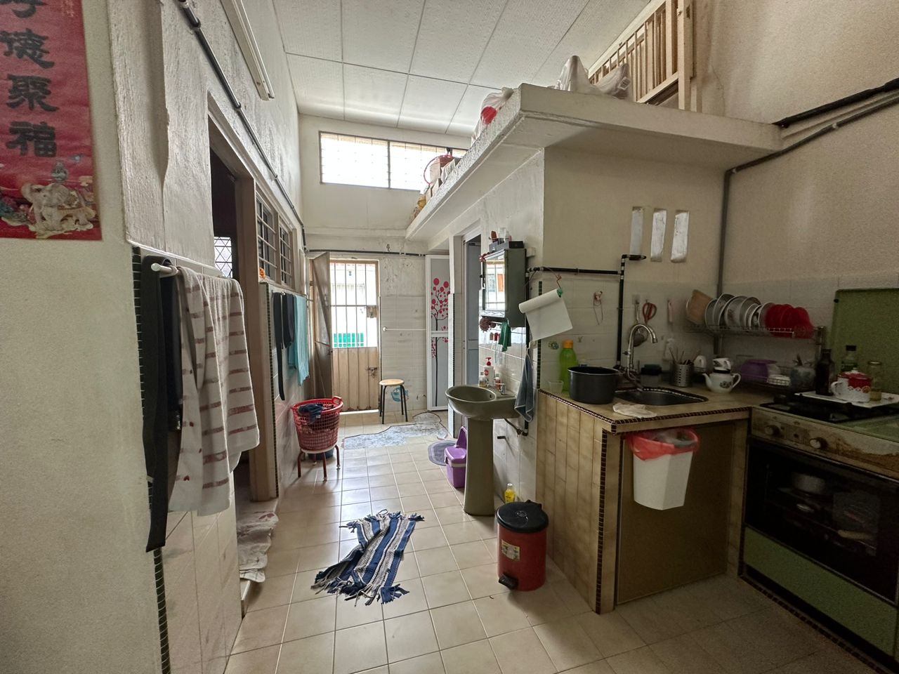 Single Storey Terrace Island Glades, RM 900k - photo 2