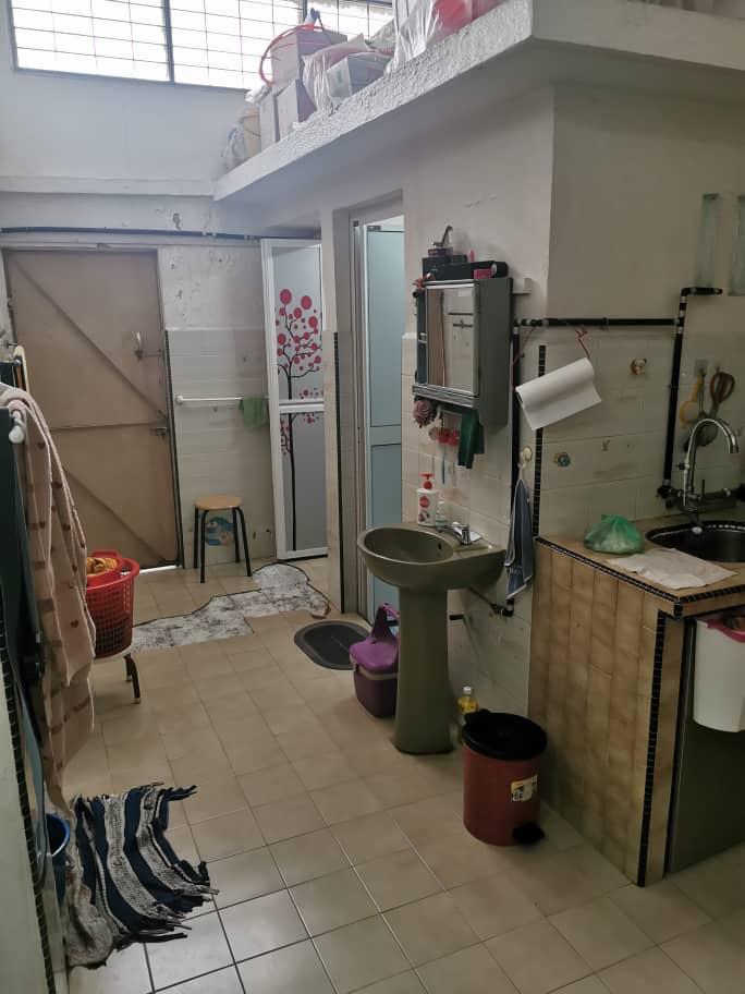 Single Storey Terrace Island Glades, RM 900k - photo 6