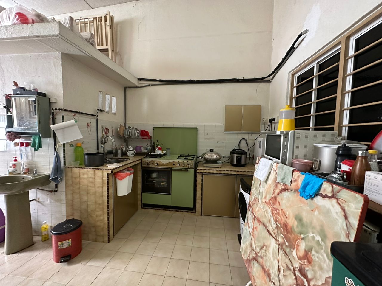 Single Storey Terrace Island Glades, RM 900k - photo 7
