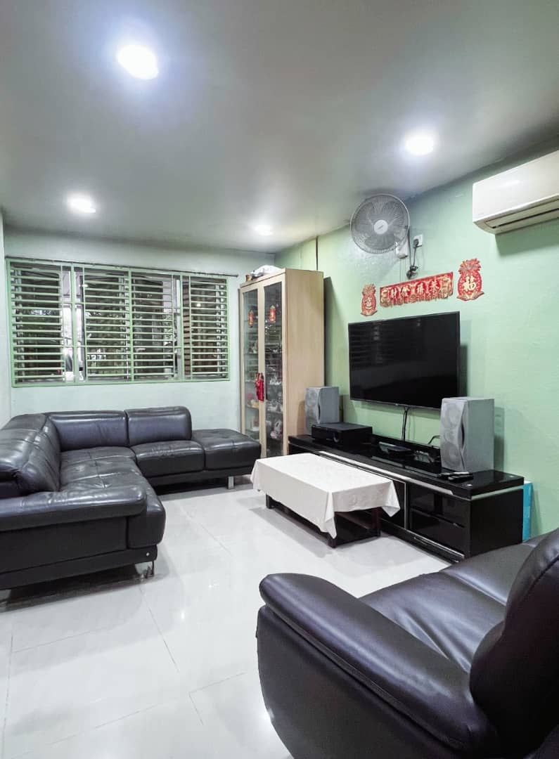 Lebuh Batu Maung, 670k - photo 4