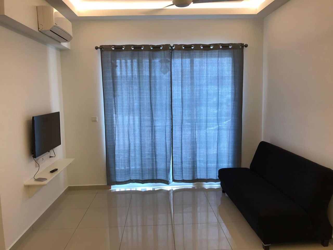 Solaria, RM 2000 - photo 2