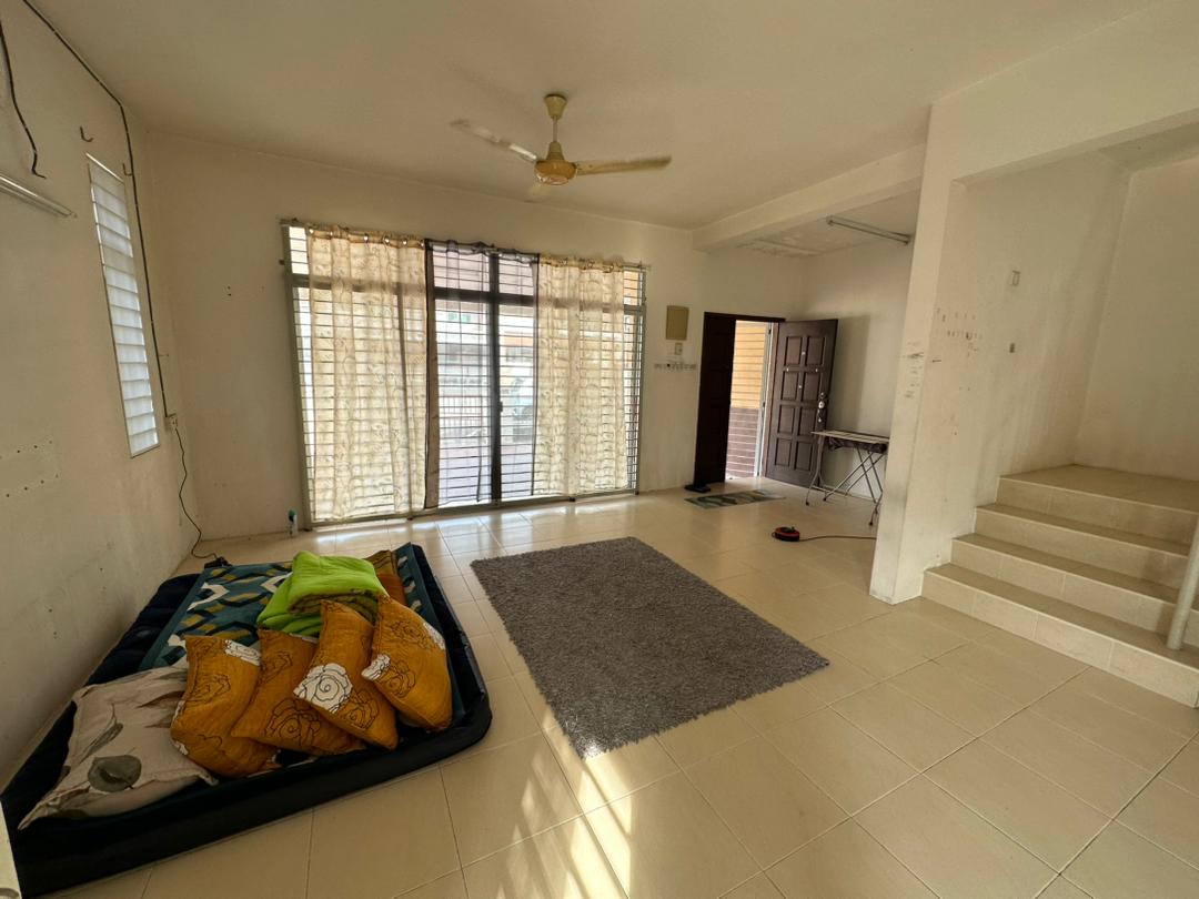 Alma Ria, Semi D, RM 1800 - photo 4
