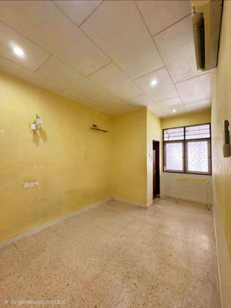 Tingkat Bukit Kecil, RM 1800 - photo 5