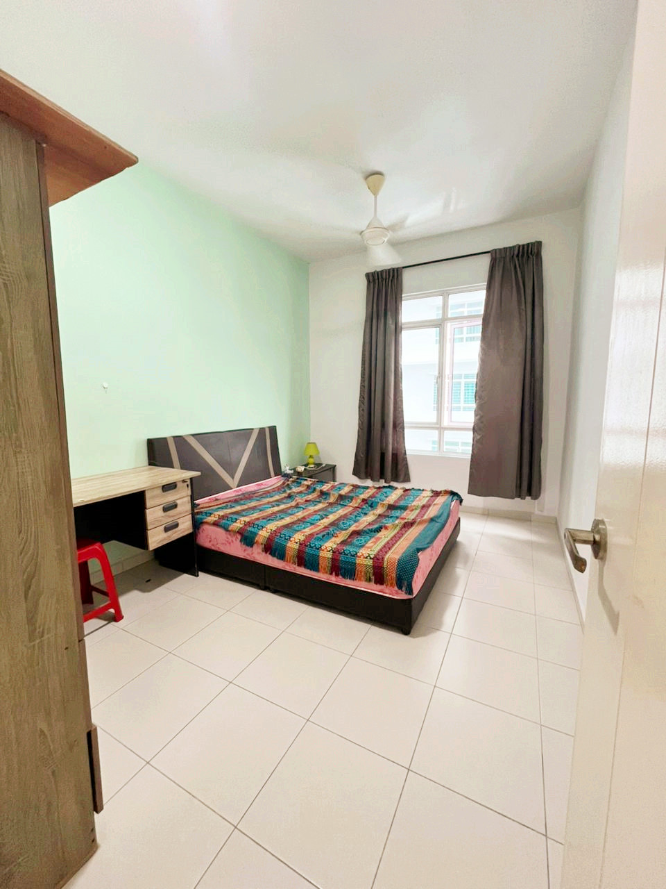 Arena Residence, 2100pm - photo 3