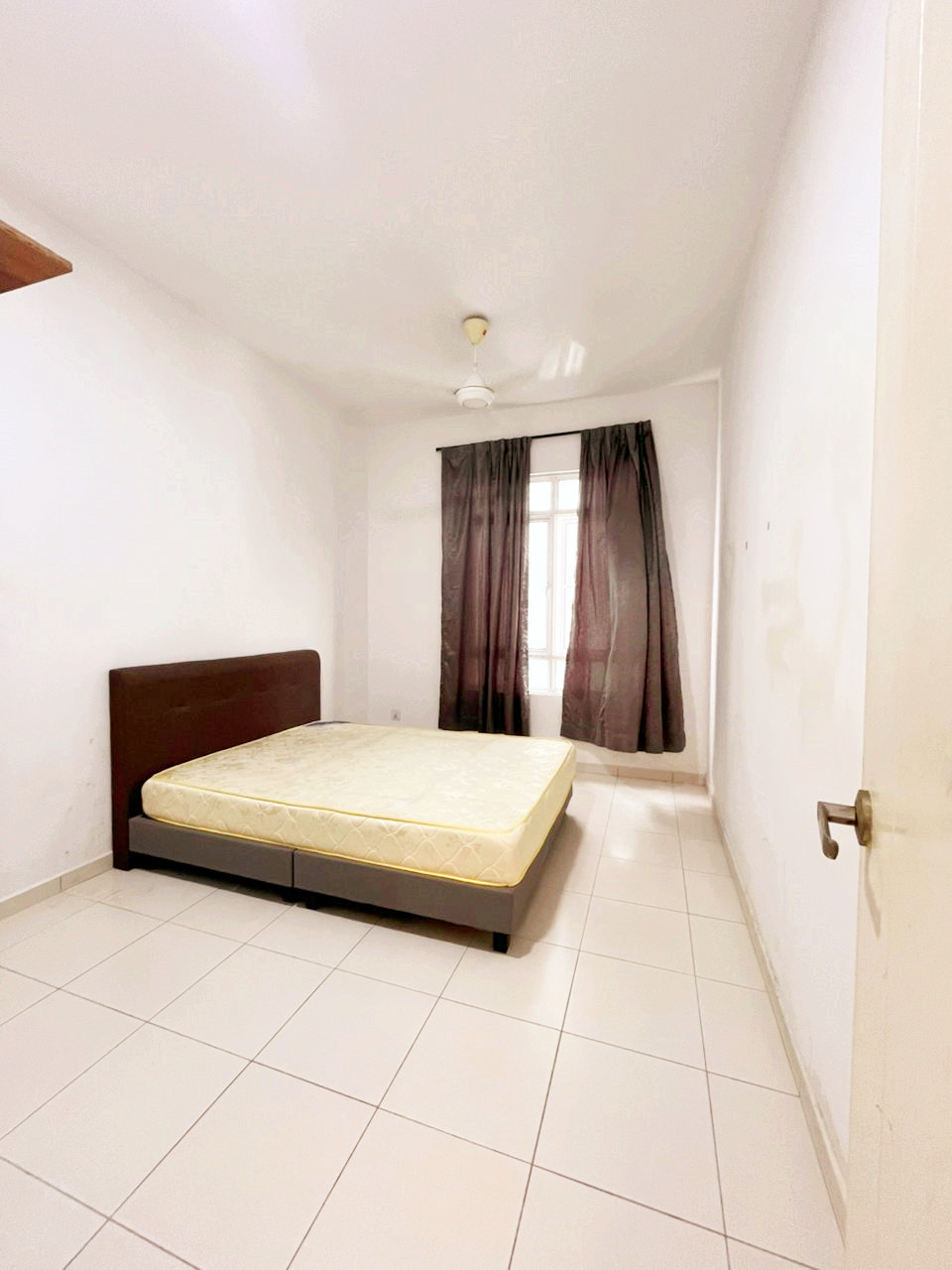 Arena Residence, 2100pm - photo 6