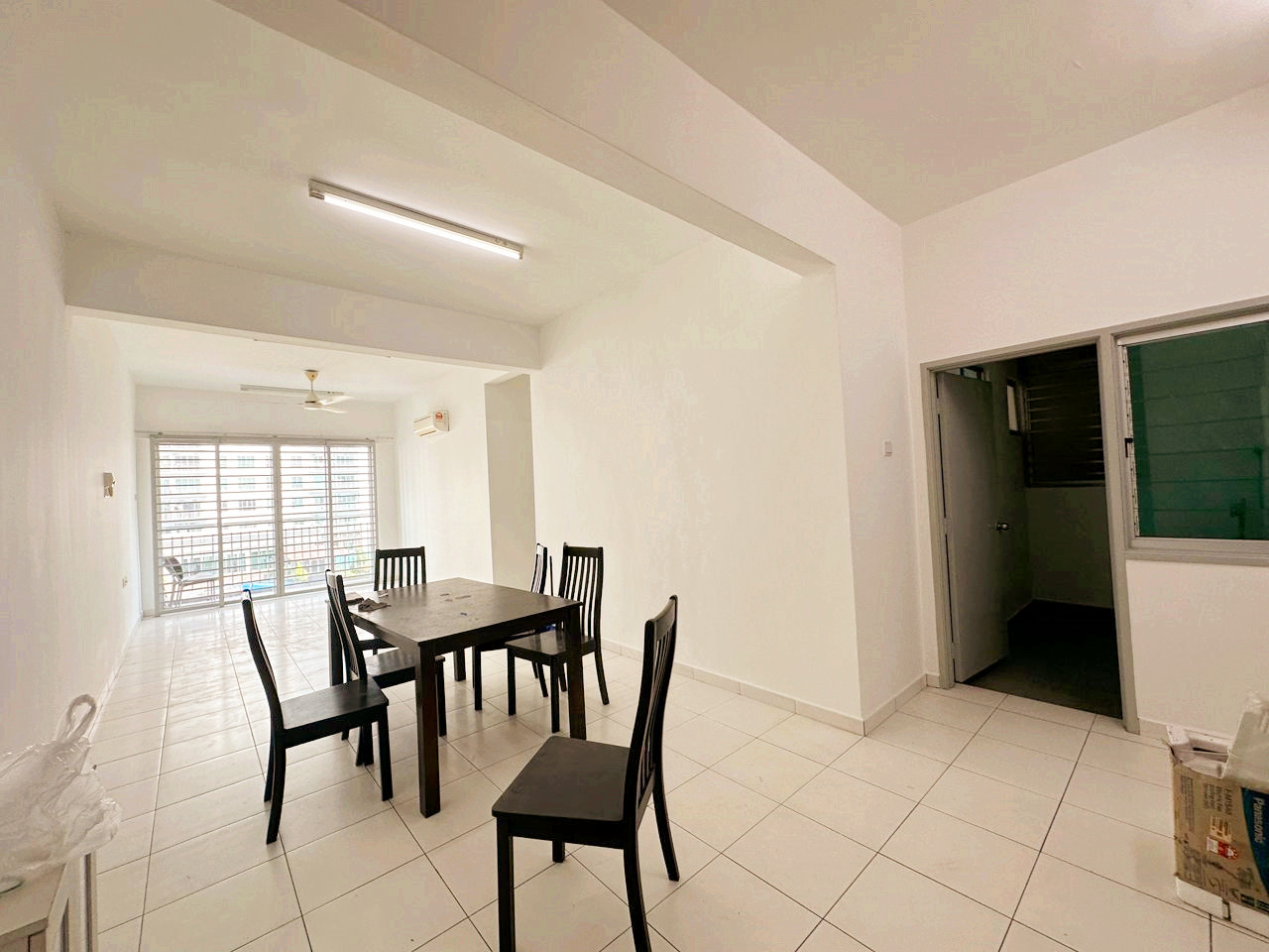 Golden Triangle, RM 1800