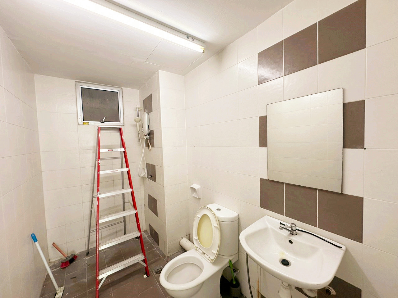 Golden Triangle, RM 1800 - photo 9