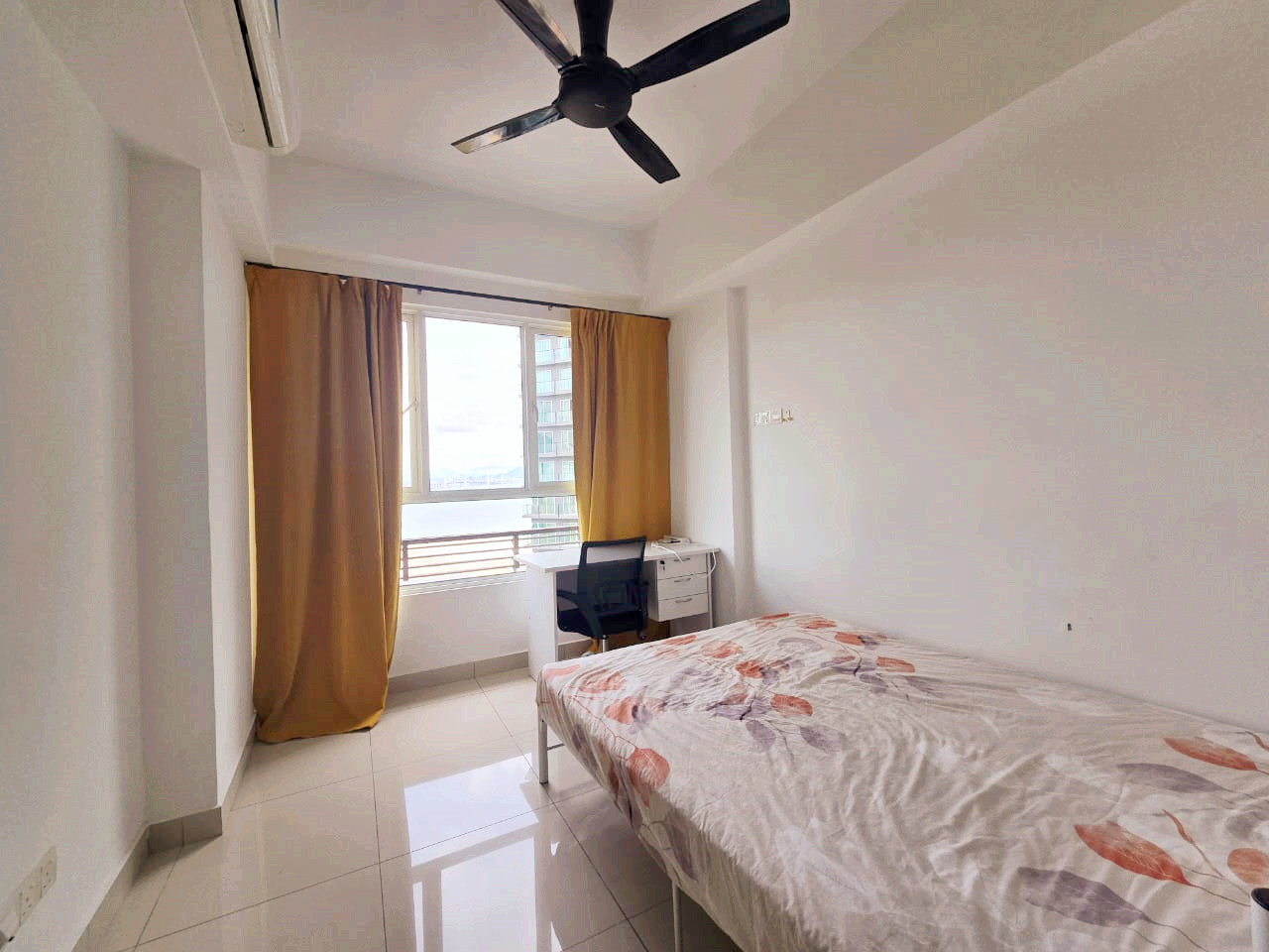 Tropicana Bay, 1320sf - photo 7