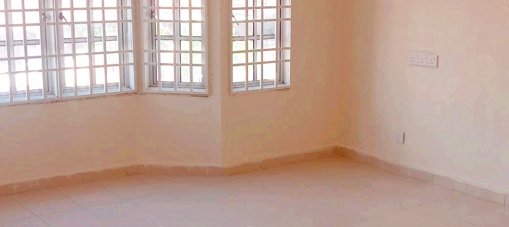 Double Storey, Link House, RM 2500 landed - photo 4