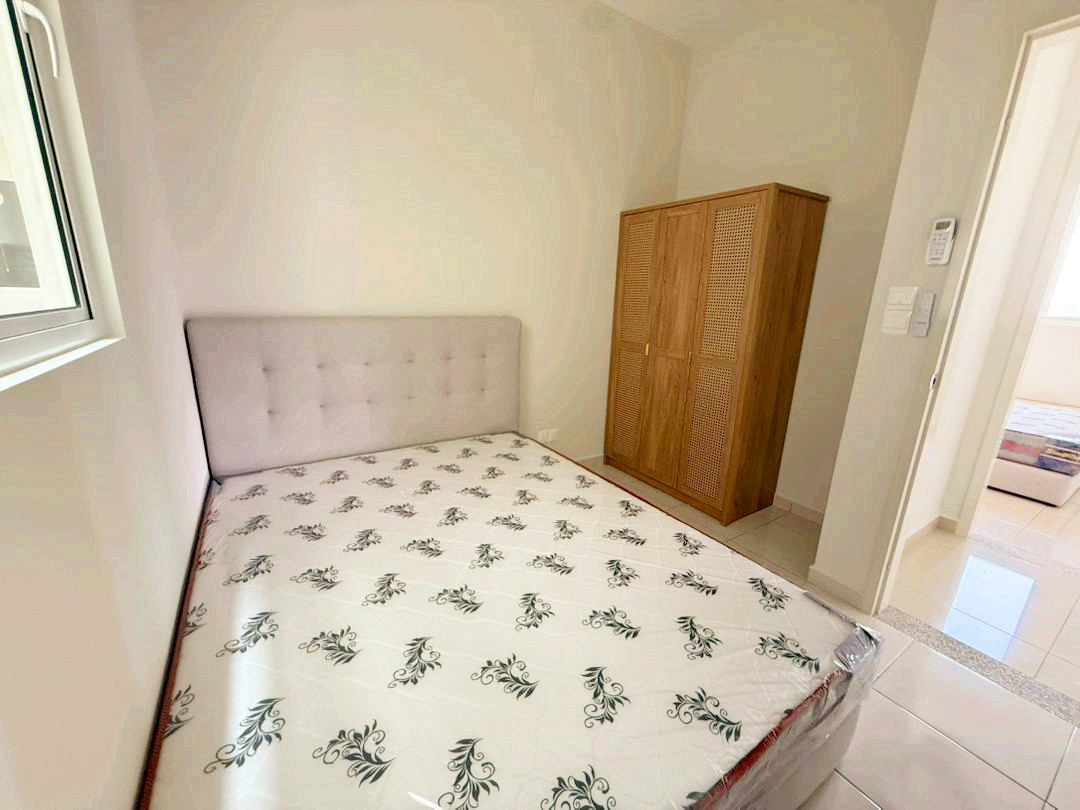 Ideal Residency, 1800pm