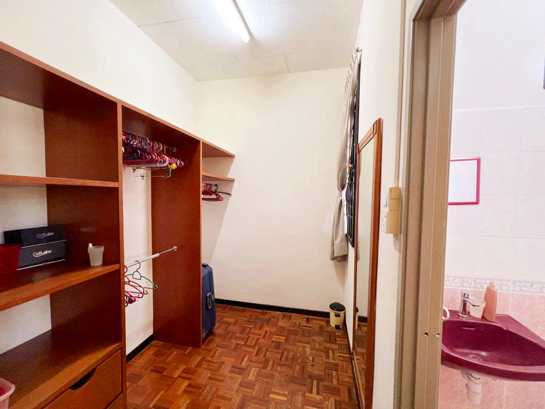 2 Storey, Lintang Bayan, RM2300 - photo 4