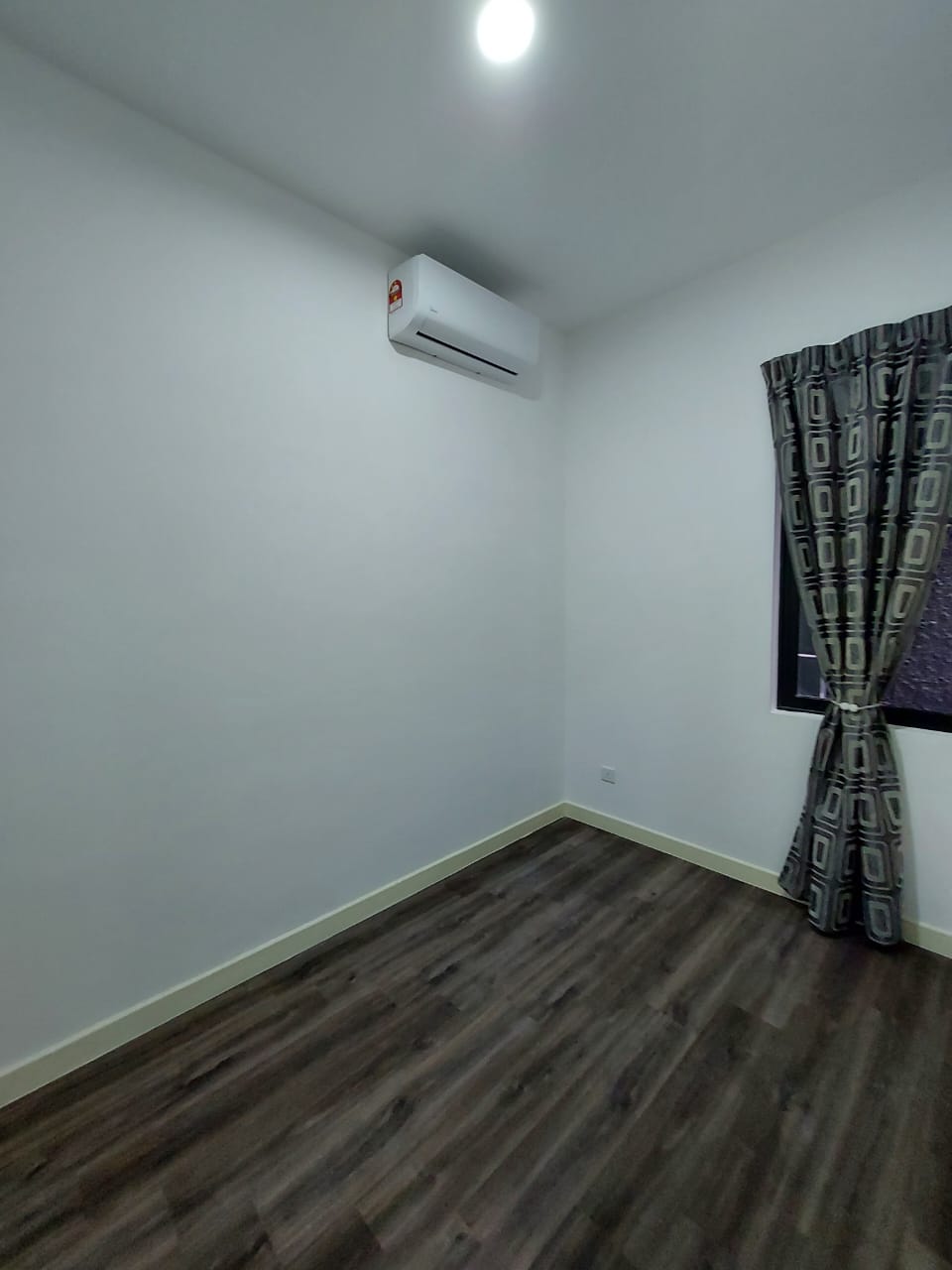 Urbano Utropolis Glenmarie Shah Alam WTL by Jr - photo 5