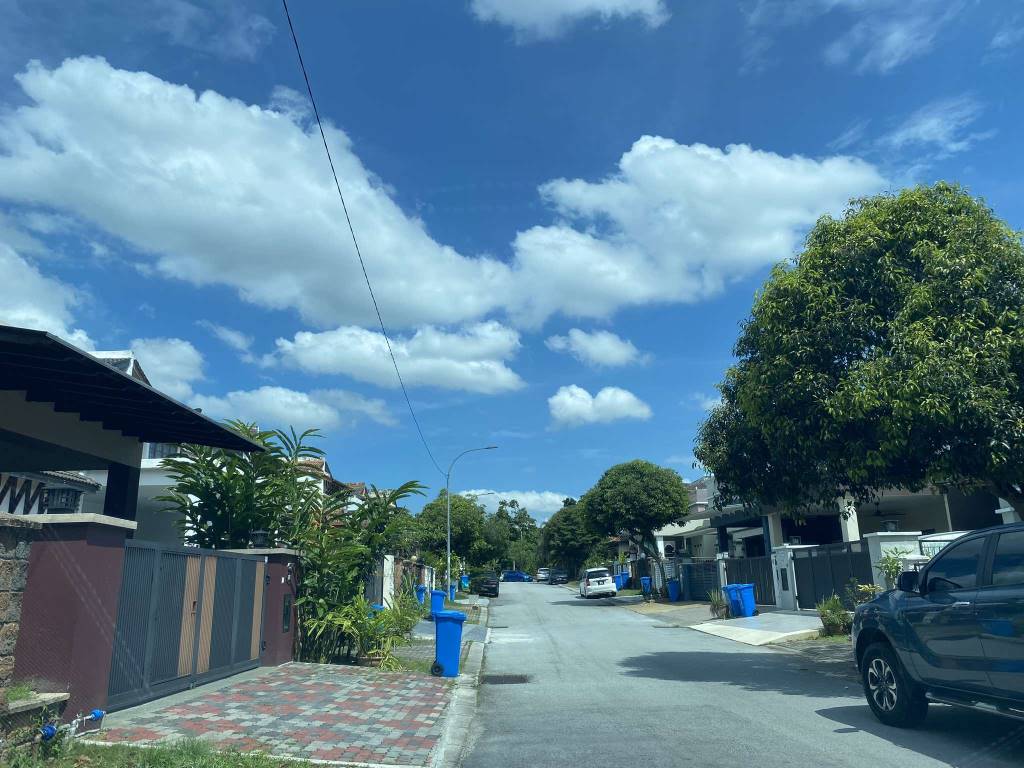 Corner Jln Kubah Bukit Jelutong House by Emily - photo 7