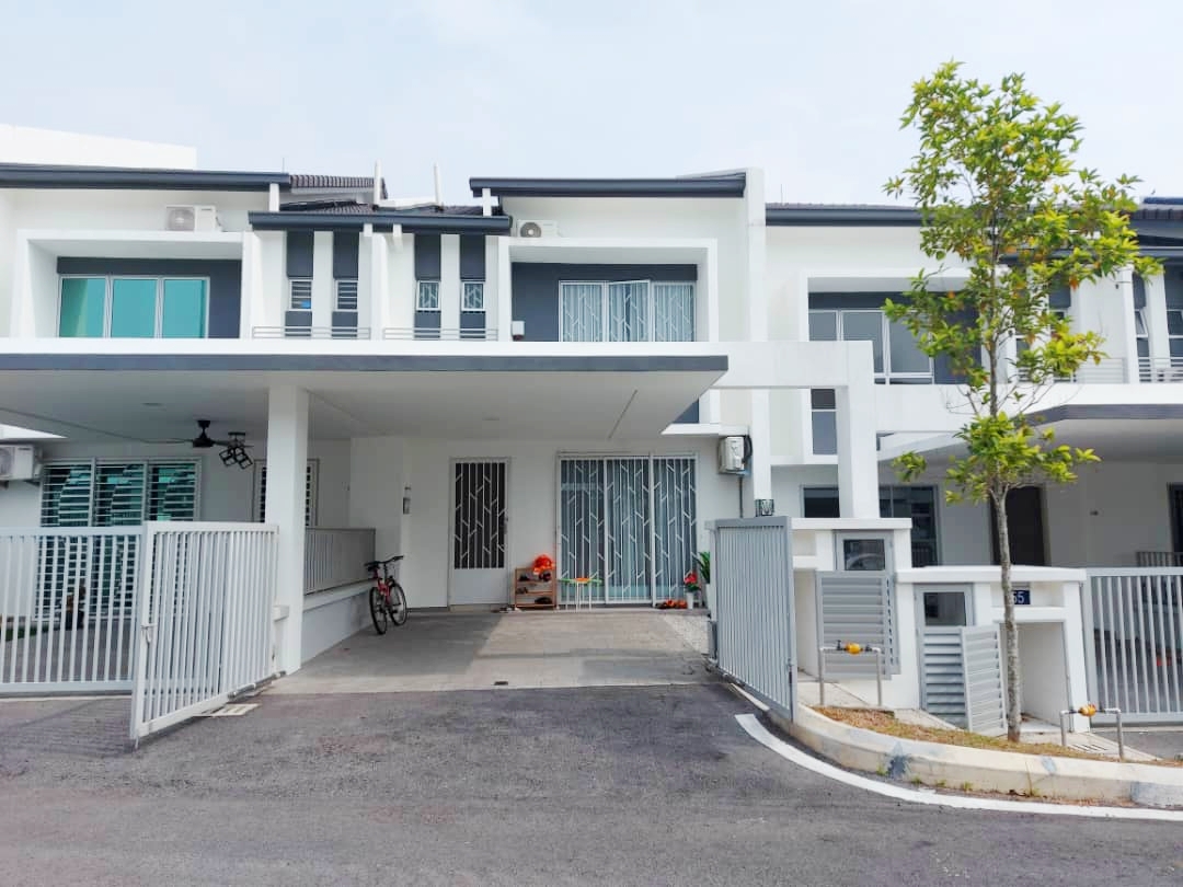 Double Storey Laman Orkid Nilai Impian