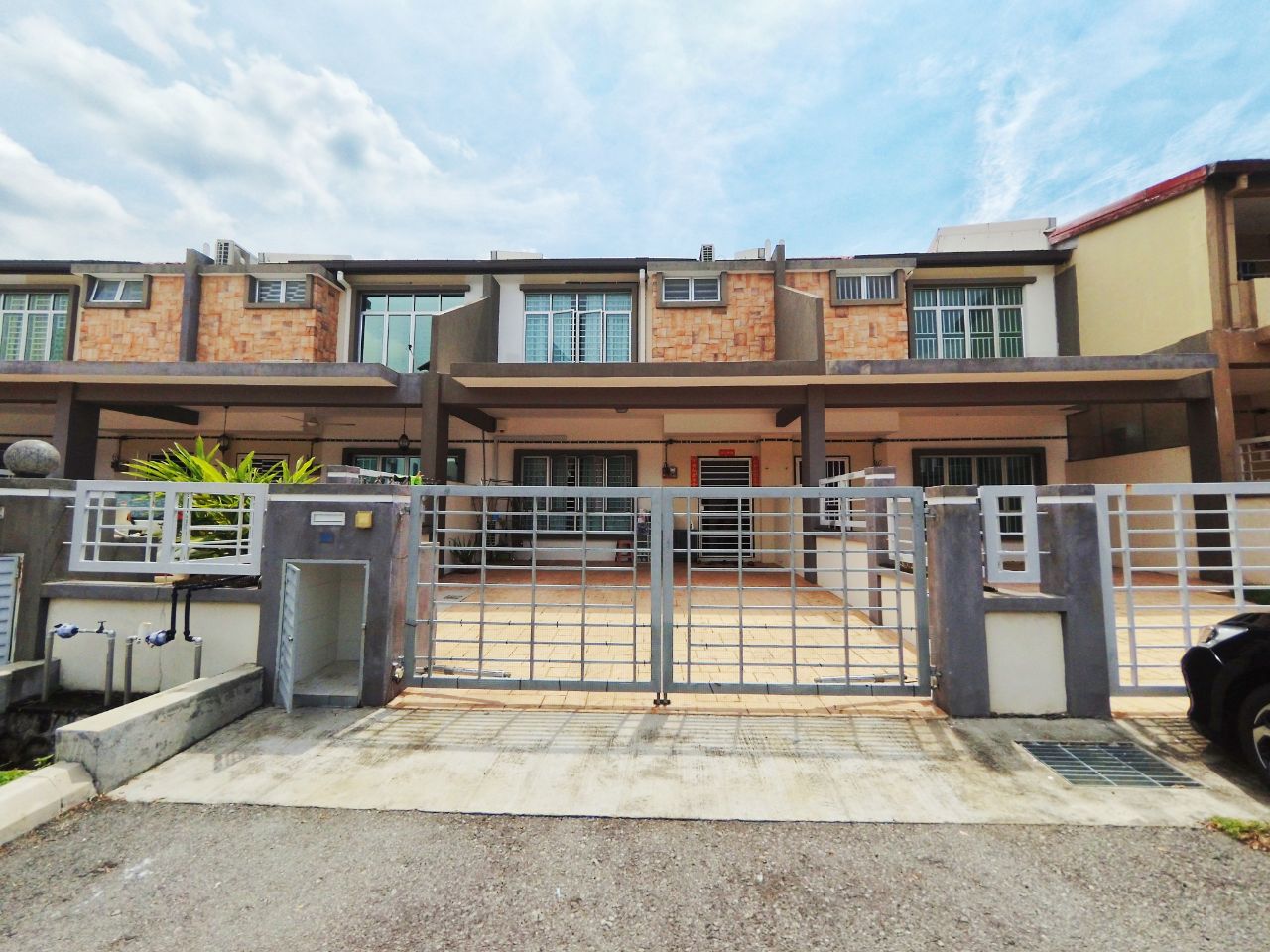 Double Storey Rafflesia Taman Pelangi Semenyih 2